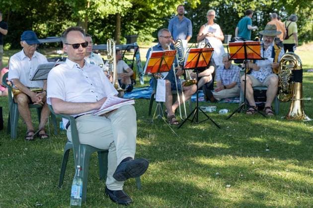 Tauffest am Auesee ** NUR FÜR REDAKTIONELLE ZWECKE ** EDITORIAL USE ONLY **<p>Bei einem Tauffest der evangelischen Kirche Wesel am Auesee werden am Sonntag, den 28.06.2026 27 Kinder feierlich getauft. Vor den Taufen fand ein Gottesdienst statt. Deutschland NRW Wesel Copyright: ErwinxPottgiesser *** Baptism Ceremony at Auesee ** FOR EDITORIAL USE ONLY ** EDITORIAL USE ONLY ** p At a baptismal celebration held by the Protestant Church of Wesel at Lake Auesee on Sunday, June 28, 2026, 27 children were solemnly baptized. A church service was held prior to the baptisms. Germany, North Rhine-Westphalia, Wesel. Copyright ErwinxPottgiesser Copyright: ErwinxPottgiesser doc86hg4ewh6uxy1amjbmj ,EDITORIAL USE ONLY