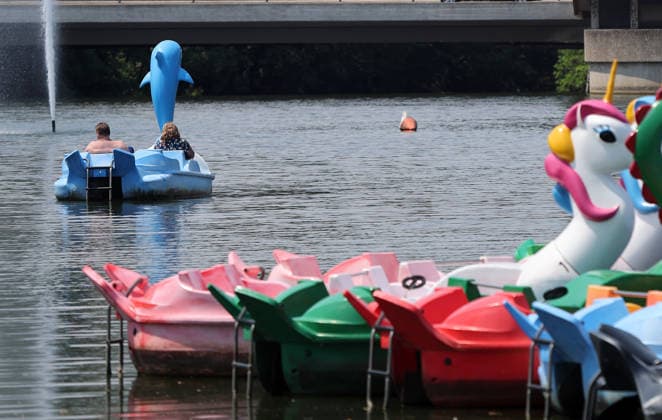 Treetboot , Eine außergewöhnliche Hitzewelle in Deutschland. Die Menschen kühlen sich in den Seen und Flüssen der Stadt ab in Nürnberg , Bayern , Deutschland . Juni 28 , 2026 . Photo by: Davide Elias IPA Photo Pressefoto DENL Copyright: xDavidexEliasx