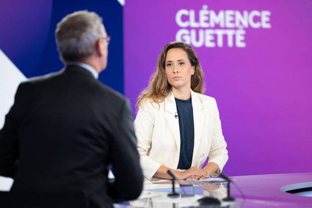 Clemence Guette on Dimanche En Politique - Paris Portrait of National Assembly vice-president Clemence Guette during an interview for Dimanche En Politique on France 3 channel in Paris, France on June 28, 2026. Photo by Raphael Lafargue ABACAPRESS.COM Paris France  Copyright: xLafarguexRaphael ABACAx