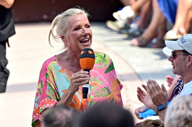 ZDF - Fernsehgarten. Fernsehmoderatorin Andrea Kiwi Kiewel während der ZDF - Unterhaltungsshow Fernsehgarten am 28.06.2026 in Mainz. 20260628MWI131204 *** ZDF Fernsehgarten : TV host Andrea Kiwi Kiewel during the ZDF entertainment show Fernsehgarten on June 28, 2026, in Mainz 20260628MWI131204