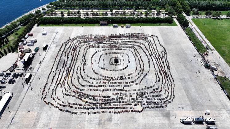 Istanbul hosts historic Guinness record breaking folk dance performance ISTANBUL, TURKIYE - JUNE 28: An aerial view of 5,000 costumed folklore dancers performing horon , a traditional Turkish folk dance, simultaneously to enter the Guinness World Records during an event organized under the leadership of the Turkiye Folk Dance Federation at Maltepe Event Area in Istanbul, Turkiye on June 28, 2026. Ali Ebubekir Tokcan Anadolu Istanbul Turkey. Editorial use only. Please get in touch for any other usage.  Copyright: x2026xAnadoluxAlixEbubekirxTokcanx