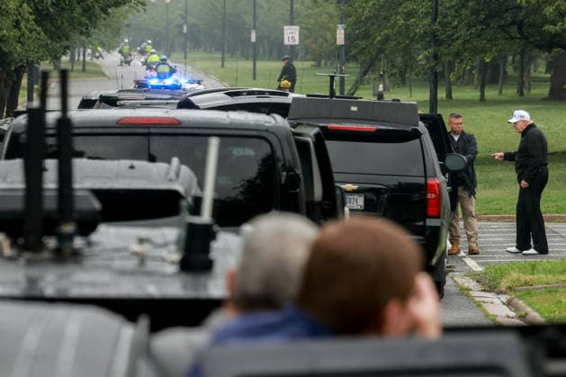 US President Donald Trump at East Potomac Golf Links - Washington DC US President Donald Trump walks to the motorcade after visiting East Potomac Golf Links in Washington, DC, US, on Sunday, June 28, 2026. President Trump has taken a number of steps to reshape the nation’s capital in his second term, including demolishing the White House East Wing to make way for a new ballroom, planning for the construction of a new triumphal arch, pledging to renovate the John F. Kennedy Center for the Performing Arts, and terminating a contract to run a trio of public golf courses in Washington. Photo by Tierney L. Cross Pool ABACAPRESS.COM  Copyright: xPool ABACAx