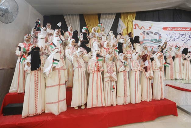Mass Wedding Ceremony Brings Together 150 Couples in Northern Gaza Palestinian brides and grooms take part in a mass wedding ceremony in Jabalia, northern Gaza Strip, on June 28, 2026. The event was organized by the Ghouth Charitable Foundation as part of a social initiative to support the marriage of 150 couples from northern Gaza, months after the area suffered extensive destruction during the war. Photo by Bilal Osama apaimages Gaza city Gaza Strip Palestinian Territory 280626_Jabalia_BO_00(36) Copyright: xapaimagesxBilalxOsamax xapaimagesx