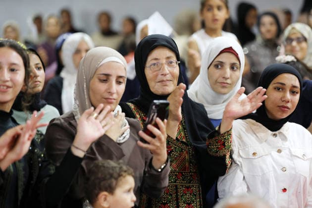 Mass Wedding Ceremony Brings Together 150 Couples in Northern Gaza Palestinian brides and grooms take part in a mass wedding ceremony in Jabalia, northern Gaza Strip, on June 28, 2026. The event was organized by the Ghouth Charitable Foundation as part of a social initiative to support the marriage of 150 couples from northern Gaza, months after the area suffered extensive destruction during the war. Photo by Bilal Osama apaimages Gaza city Gaza Strip Palestinian Territory 280626_Jabalia_BO_00(40) Copyright: xapaimagesxBilalxOsamax xapaimagesx