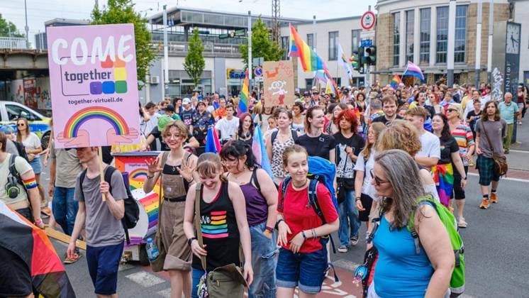 CSD Demo in Mülheim ** NUR FÜR REDAKTIONELLE ZWECKE ** EDITORIAL USE ONLY **<p>CSD Mülheim an der Ruhr Loud &amp; Proud Innenstadtdemo am Sonntag, 28. Juni 2026 in Mülheim.¨ Deutschland NRW Mülheim Copyright: ChristophxWojtyczka *** CSD Rally in Mülheim ** FOR EDITORIAL USE ONLY ** EDITORIAL USE ONLY ** CSD Mülheim an der Ruhr: Loud & Proud Downtown March on Sunday, June 28, 2026, in Mülheim, Germany, North Rhine-Westphalia (NRW), Mülheim. Copyright ChristophxWojtyczka Copyright: ChristophxWojtyczka doc86hjkbza38hq6tsqdzo ,EDITORIAL USE ONLY