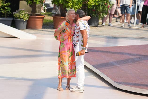 ZDF-Fernsehgarten 2026. Andrea (Kiwi) Kiewel und Markus Schöffl im ZDF Fernsehgarten mit dem Motto Sommerparty am 28.06.2026 in Mainz. Mainz ZDF Fernsehgarten Rheinland-Pfalz *** ZDF Fernsehgarten 2026: Andrea Kiwi Kiewel and Markus Schöffl on ZDF Fernsehgarten, themed Summer Party, on June 28, 2026, in Mainz, Rhineland-Palatinate