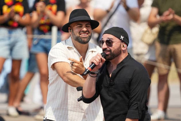 ZDF-Fernsehgarten 2026. Saenger Juan Daniel feat. Songwriter Gionathan im ZDF Fernsehgarten mit dem Motto Sommerparty am 28.06.2026 in Mainz. Mainz ZDF Fernsehgarten Rheinland-Pfalz *** ZDF Fernsehgarten 2026: Singer Juan Daniel featuring songwriter Gionathan at the ZDF Fernsehgarten, themed Summer Party, on June 28, 2026, in Mainz, Rhineland-Palatinate, ZDF Fernsehgarten