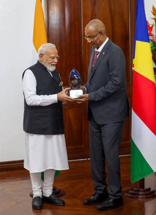 Prime Minister Narendra Modi is conferred the Guardian of the Blue Horizon Victoria Seychelles , Jun 28 (ANI): Prime Minister Narendra Modi is conferred the Guardian of the Blue Horizon , Seychelles highest distinction for leadership in environmental conservation and sustainable development, by Seychelles President Patrick Herminie, in Victoria on Sunday. (DPR PMO ANI Photo) Victoria Seychelles Copyright: xANIx ANI_20260628106