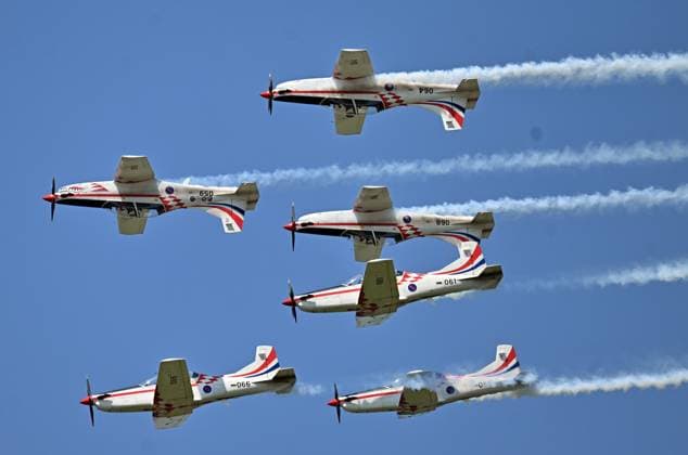 Belgian Air Force Days FLORENNES, BELGIUM - JUNE 28: Aircrafts of the Croatian Air Force s official aerobatic display team Wings of Storm (Krila Oluje) perform a demonstration during the Belgian Air Force Days at Florennes Air Base in Florennes, Belgium on June 28, 2026. Dursun Aydemir Anadolu Brussels Belgium. Editorial use only. Please get in touch for any other usage.  Copyright: x2026xAnadoluxDursunxAydemirx