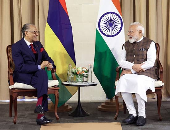 RECORD DATE NOT STATED PM Modi meets Mauritius PM, Navin Ramgoolam Victoria Seychelles , Jun 28 (ANI): Prime Minister Narendra Modi meets Prime Minister of Mauritius Navin Ramgoolam, in Victoria on Sunday. (@narendramodi X ANI Photo) Victoria Seychelles Copyright: xANIx ANI_20260628369