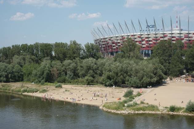 June 28, 2026, Warsaw, Masovian Voivodeship, Poland: Varsovians attempt to escape the heat on Poniatowka Beach along the Vistula river during record breaking high temperatures in Warsaw, Poland. The capital city recorded a high of 37.5Ã‚Â°C in the afternoon while Poland broke its all-time temperature record with 40.5C recorded in Slubice. Warsaw Poland - ZUMAk204 20260628_zip_k204_001 Copyright: xRomanxKozielx