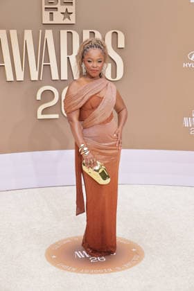 BET Awards 2026 - Red Carpet Gia Peppers attends the 2026 BET Awards at Peacock Theater on June 28, 2026 in Los Angeles, California. Los Angeles California United States Copyright: xCraSH imageSPACEx