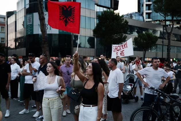 Day 29 Protest in Albania TIRANA, ALBANIA JUNE 28, 2026: Demonstrators gathered in central Tirana during the twenty-ninth consecutive day of protests against a proposed luxury tourism development project linked to Jared Kushner. Participants marched to the Prime Minister™s Office carrying banners, placards and Albanian flags while repeating calls for the cancellation of the project and political accountability. The demonstrations have continued on a daily basis since the end of May. Tirana Albania Copyright: x xVlasovxSulajx xJNAxPressx