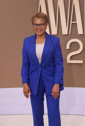 Karen Bass arrives on the red carpet for 26th annual BET Awards live telecast at the Peacock Theater in Los Angeles on Sunday, June 28, 2026. The BET Awards honors Black entertainers and other people of color in music, film, sports and philanthropy.  LAP20260628221 GREGxGRUDT