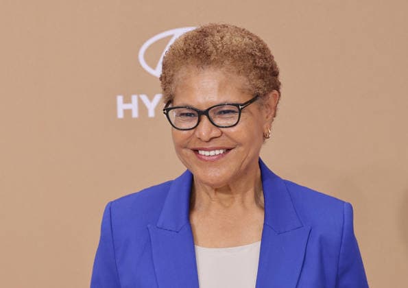 BET Awards 2026 - Red Carpet Karen Bass attends the 2026 BET Awards at Peacock Theater on June 28, 2026 in Los Angeles, California. Los Angeles California United States Copyright: xCraSH imageSPACEx