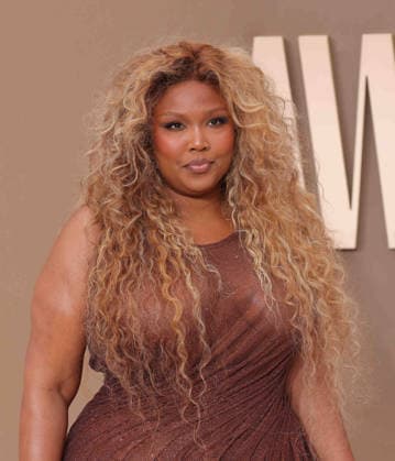Lizzo arrives on the red carpet for 26th annual BET Awards live telecast at the Peacock Theater in Los Angeles on Sunday, June 28, 2026. The BET Awards honors Black entertainers and other people of color in music, film, sports and philanthropy.  LAP20260628292 GREGxGRUDT