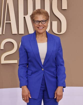 BET Awards 2026 - Red Carpet Karen Bass attends the 2026 BET Awards at Peacock Theater on June 28, 2026 in Los Angeles, California. Los Angeles California United States Copyright: xCraSH imageSPACEx