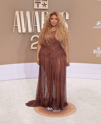 BET Awards 2026 - Red Carpet Lizzo attends the 2026 BET Awards at Peacock Theater on June 28, 2026 in Los Angeles, California. Los Angeles California United States Copyright: xCraSH imageSPACEx