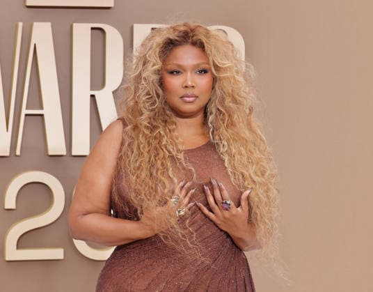 BET Awards 2026 - Red Carpet Lizzo attends the 2026 BET Awards at Peacock Theater on June 28, 2026 in Los Angeles, California. Los Angeles California United States Copyright: xCraSH imageSPACEx