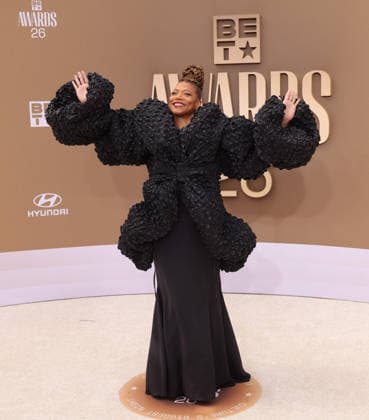 Queen Latifah arrives on the red carpet for 26th annual BET Awards live telecast at the Peacock Theater in Los Angeles on Sunday, June 28, 2026. The BET Awards honors Black entertainers and other people of color in music, film, sports and philanthropy.  LAP20260628369 GREGxGRUDT