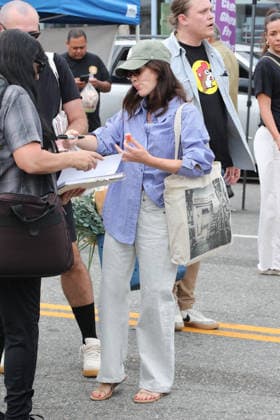 Celebrities shopping at Tthe Farmers Market In Studio City ** ** Featuring: Lucy Hale Where: Studio City, California, United States When: 28 Jun 2026 Credit: H2Y INSTARimages EDITORIAL USE ONLY. NOT FOR USE BY NEWSPAPERS BASED IN THE UK. Copyright: xx instar55814487