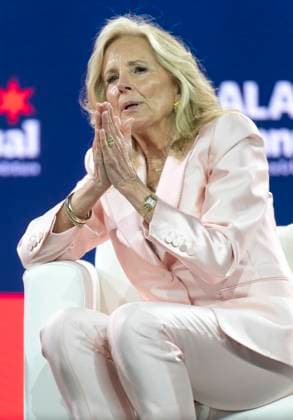 June 28, 2026 -Chicago, Illinois, USA - Dr. JILL BIDEN speaks during the American Library Association s 2026 Conference and Exhibition. The ALA is celebrating its 150th anniversary this year. Chicago USA - ZUMAce6_ 20260628_zaf_ce6_014 Copyright: xBrianxCahnx