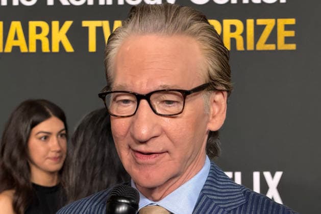 American comedian and television host Bill Maher speaks with reporters at the Kennedy Center in Washington, D.C, 28 June 2026. Comedian Bill Maher receives the Mark Twain Prize for American humor !ACHTUNG: NUR REDAKTIONELLE NUTZUNG!  Copyright: xOctavioxGuzmánx AME5542 20260629-55020740437_1