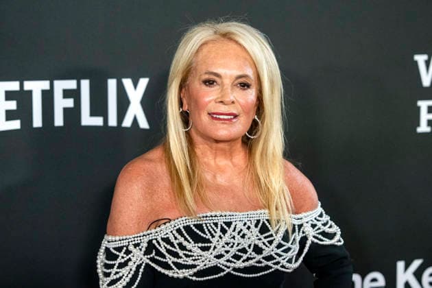 Pamella Roland DeVos arrives on the red carpet before the 27th Mark Twain Prize for American Humor Award at the Kennedy Center for the Performing Arts in Washington DC on Sunday, June 28, 2026.  WAP20260628346 BONNIExCASH