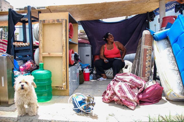 Survivors salvage belongings from rubble following earthquakes in Vargas,Venezuela VARGAS, VENEZUELA - JUNE 28: People who lost their family members and homes try to salvage their remaining belongings from the rubble of collapsed buildings following two powerful earthquakes in the coastal state of Vargas, Venezuela on June 28, 2026. Diko Betancourt Anadolu Vargas Venezuela. Editorial use only. Please get in touch for any other usage.  Copyright: x2026xAnadoluxDikoxBetancourtx