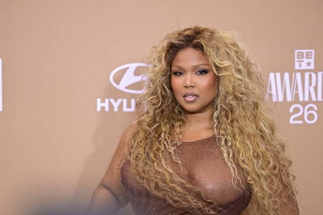 CA: BET Awards 2026 - Arrivals Lizzo attends the 2025 BET Awards at Peacock Theater on June 28, 2026 in Los Angeles, California. Los Angeles United States Copyright: xWestonxHancockx xSOPAxImagesx Weston Hancock June 28 - 2272