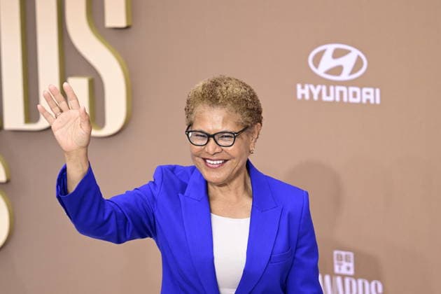CA: BET Awards 2026 - Arrivals Los Angeles Mayor Karen Bass attends the 2025 BET Awards at Peacock Theater on June 28, 2026 in Los Angeles, California. Los Angeles United States Copyright: xWestonxHancockx xSOPAxImagesx Weston Hancock June 28 - 2278