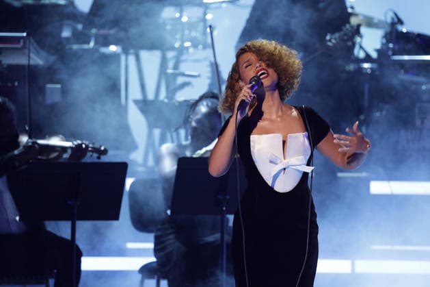 2026 BET Awards - Show Raye performs onstage during the 2026 BET Awards at Peacock Theater on June 28, 2026 in Los Angeles, California. Los Angeles Peacock Theater California United States Copyright: xCraSH imageSPACEx