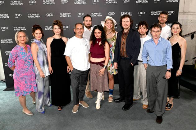 Nanni Erben, Alma Hasun, Seyneb Saleh, Moritz Bleibtreu, Jonathan Benedict Behr, Anna Shirin Habedank, Viola M. J. Schmidt, Rene Colling, Maximilian Mundt, Till Raskopf, Maximilian Baumgartner und Gast bei der Premiere der ARD-Miniserie Ritus auf dem 43. Filmfest München 2026 in der Astor Film Lounge im Arri Kino. München, 28.06.2026 *** Nanni Erben, Alma Hasun, Seyneb Saleh, Moritz Bleibtreu, Jonathan Benedict Behr, Anna Shirin Habedank, Viola M. J. Schmidt, Rene Colling, Maximilian Mundt, Till Raskopf, Maximilian Baumgartner and a guest at the premiere of the ARD miniseries *Ritus* at the 43rd Munich Film Festival 2026 in the Astor Film Lounge at the Arri Kino in Munich, June 28, 2026 Foto:xS.xReaghx xFuturexImagex ritus_6612
