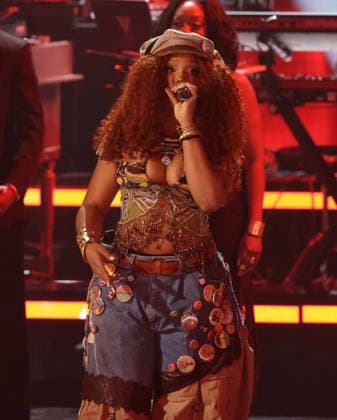 2026 BET Awards - Show SZA performs onstage during the 2026 BET Awards at Peacock Theater on June 28, 2026 in Los Angeles, California. Los Angeles Peacock Theater California United States Copyright: xCraSH imageSPACEx