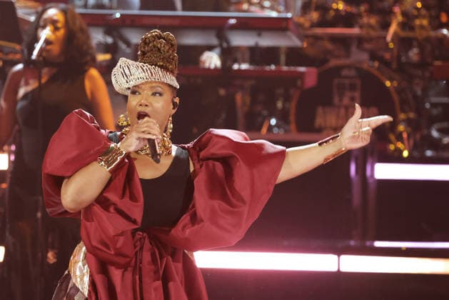 2026 BET Awards - Show Queen Latifah performs onstage during the 2026 BET Awards at Peacock Theater on June 28, 2026 in Los Angeles, California. Los Angeles Peacock Theater California United States Copyright: xCraSH imageSPACEx