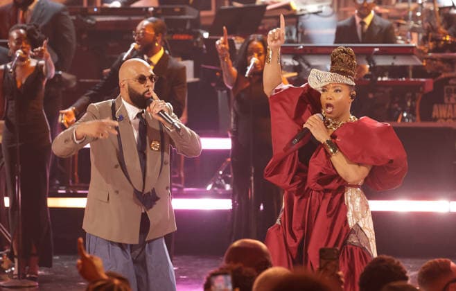 2026 BET Awards - Show Common, Queen Latifah perform onstage during the 2026 BET Awards at Peacock Theater on June 28, 2026 in Los Angeles, California. Los Angeles Peacock Theater California United States Copyright: xCraSH imageSPACEx