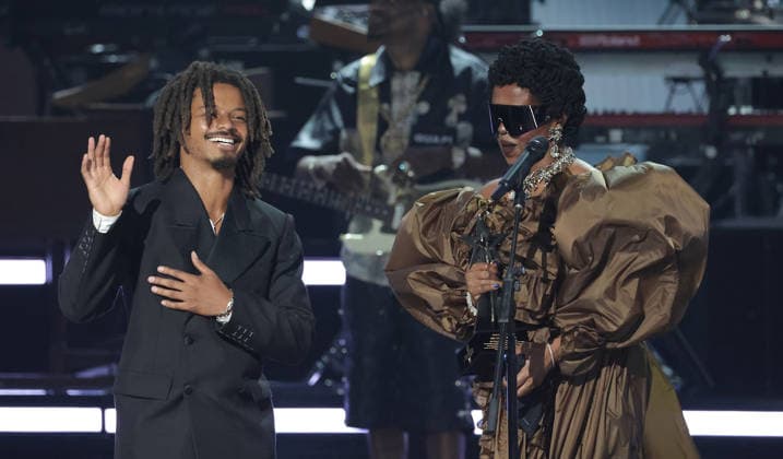2026 BET Awards - Show John Marley, Lauryn Hill onstage during the 2026 BET Awards at Peacock Theater on June 28, 2026 in Los Angeles, California. Los Angeles Peacock Theater California United States Copyright: xCraSH imageSPACEx