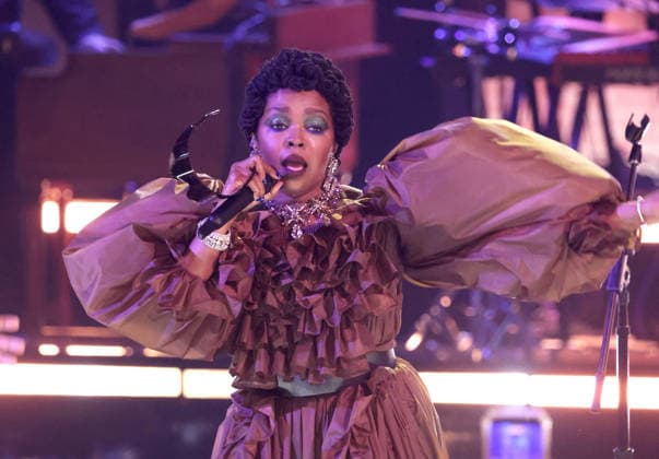2026 BET Awards - Show Lauryn Hill performs onstage during the 2026 BET Awards at Peacock Theater on June 28, 2026 in Los Angeles, California. Los Angeles Peacock Theater California United States Copyright: xCraSH imageSPACEx