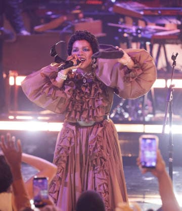 2026 BET Awards - Show Lauryn Hill performs onstage during the 2026 BET Awards at Peacock Theater on June 28, 2026 in Los Angeles, California. Los Angeles Peacock Theater California United States Copyright: xCraSH imageSPACEx