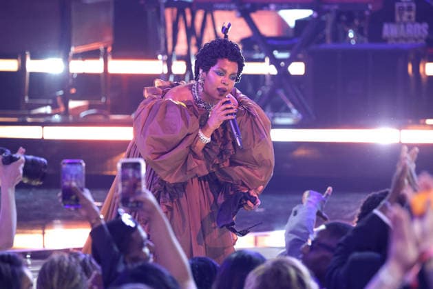 2026 BET Awards - Show Lauryn Hill performs onstage during the 2026 BET Awards at Peacock Theater on June 28, 2026 in Los Angeles, California. Los Angeles Peacock Theater California United States Copyright: xCraSH imageSPACEx
