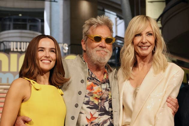 June 28, 2026, Los Angeles, California, USA: Zoey Deutch. Jeff Bridges, Allison Janney at the premiere of Minions & Monsters at The Dolby Theatre. Los Angeles USA - ZUMAg107 20260628_zep_g107_118 Copyright: xNinaxPrommerx