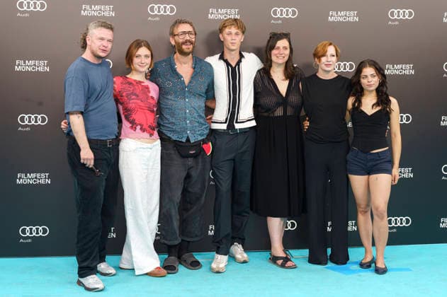 Gast, Carla Huttermann, Gast, Tristan Lopez, Sandra Wollner, Birgit Minichmayr und Nanon Esja Wendel bei der Premiere des Kinofilms Everytime auf dem 43. Filmfest München 2026 in der Hochschule für Fernsehen und Film. München, 28.06.2026 *** Guest Carla Huttermann, guest Tristan Lopez, Sandra Wollner, Birgit Minichmayr, and Nanon Esja Wendel at the premiere of the feature film *Everytime* at the 43rd Munich Film Festival 2026 at the University of Television and Film Munich, June 28, 2026 Foto:xN.xKolinzx xFuturexImagex everytime_6601