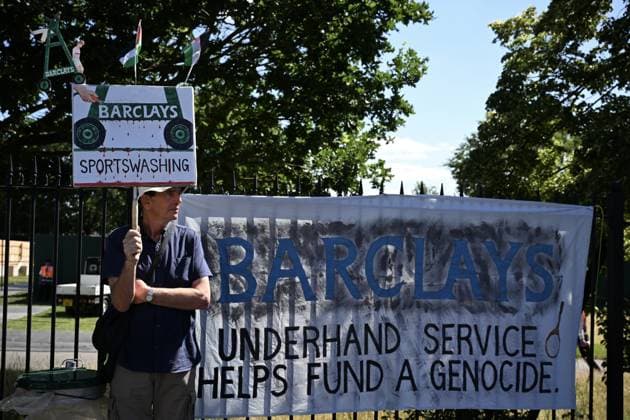 Pro-Palestinian protest held outside Wimbledon on opening day in London LONDON, UNITED KINGDOM - JUNE 29: Pro-Palestinian demonstrators gather outside the All England Lawn Tennis and Croquet Club on the opening day of the Wimbledon Championships in London, United Kingdom, on June 29, 2026. Demonstrators protested against financing by the bank of companies producing weapons and military technology sold to Israel and expressed support for Palestine. Rasid Necati Aslim Anadolu London United Kingdom. Editorial use only. Please get in touch for any other usage.  Copyright: x2026xAnadoluxRasidxNecatixAslimx