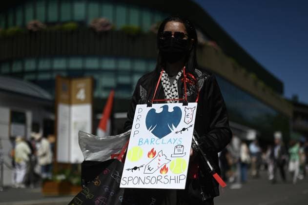 Pro-Palestinian protest held outside Wimbledon on opening day in London LONDON, UNITED KINGDOM - JUNE 29: Pro-Palestinian demonstrators gather outside the All England Lawn Tennis and Croquet Club on the opening day of the Wimbledon Championships in London, United Kingdom, on June 29, 2026. Demonstrators protested against financing by the bank of companies producing weapons and military technology sold to Israel and expressed support for Palestine. Rasid Necati Aslim Anadolu London United Kingdom. Editorial use only. Please get in touch for any other usage.  Copyright: x2026xAnadoluxRasidxNecatixAslimx