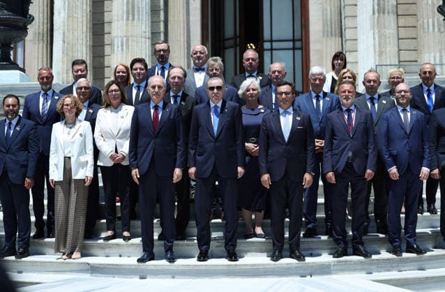 Turkish President Recep Tayyip Erdogan ISTANBUL, TURKIYE - JUNE 29: (----EDITORIAL USE ONLY - MANDATORY CREDIT - TURKISH PRESIDENCY MUSTAFA KAMACI HANDOUT - NO MARKETING NO ADVERTISING CAMPAIGNS - DISTRIBUTED AS A SERVICE TO CLIENTS----) Turkish President Recep Tayyip Erdogan (C) poses with the Heads of Parliament from NATO member states during a luncheon hosted in their honor at the historic Dolmabahce Palace in Istanbul, Turkiye, on June 29, 2026. TUR Presidency Mustafa Kamaci Anadolu Istanbul Turkey. Editorial use only. Please get in touch for any other usage.  Copyright: x2026xAnadoluxTURxPresidencyx xMustafaxKamacix