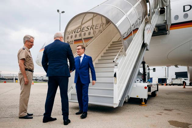 Johann Wadephul (CDU), Bundesaussenminister, aufgenommen bei der Ankunft am Dulles International Airport, Washington, 29.06.2026. Fotografiert im Auftrag des Auswaertigen Amtes (AA) Washington Vereinigten Staaten von Amerika *** Johann Wadephul (CDU), Federal Minister of Foreign Affairs, photographed upon arrival at Dulles International Airport, Washington, June 29, 2026. Photographed on behalf of the Federal Foreign Office (AA) in Washington, United States of America. Copyright: xFelixxZahnx