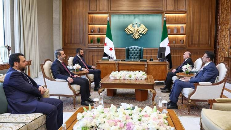 Ahmed Shara - Fuad Hussein meeting in Damascus DAMASCUS, SYRIA - JUNE 29: (----EDITORIAL USE ONLY - MANDATORY CREDIT - ‘SYRIAN PRESIDENCY HANDOUT - NO MARKETING NO ADVERTISING CAMPAIGNS - DISTRIBUTED AS A SERVICE TO CLIENTS----) Syrian President Ahmed Shara (3rd L) meets with Iraqi Foreign Minister Fuad Hussein (2nd R) and Syrian Foreign Minister Asaad Hassan al-Shaibani (2nd L) at the People s Palace in Damascus, Syria on June 29, 2026. Syrian Presidency Handout Anadolu Damascus Syria. Editorial use only. Please get in touch for any other usage.  Copyright: x2026xAnadoluxSyrianxPresidencyx xHandoutx