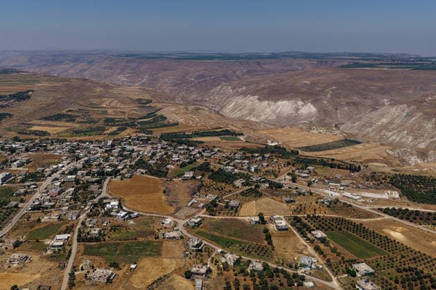 Hundreds forced to leave Daraa village after Israeli attacks DARAA, SYRIA - JUNE 29: An aerial view of the village of Abidin following an Israeli ground operation and simultaneous airstrikes in Daraa, Syria on June 29, 2026. Remnants of munitions are scattered throughout the area. Approximately 100 to 200 families of mostly women, children, and elderly people fled to nearby villages due to security concerns. Izz Aldien Alqasem Anadolu Daraa Syria. Editorial use only. Please get in touch for any other usage.  Copyright: x2026xAnadoluxIzzxAldienxAlqasemx