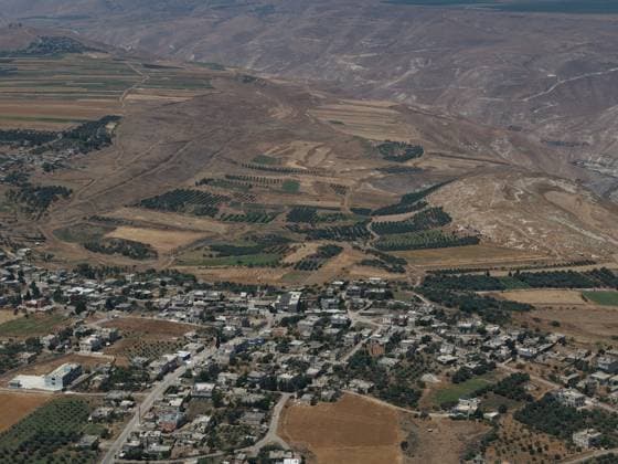 Hundreds forced to leave Daraa village after Israeli attacks DARAA, SYRIA - JUNE 29: An aerial view of the village of Abidin following an Israeli ground operation and simultaneous airstrikes in Daraa, Syria on June 29, 2026. Remnants of munitions are scattered throughout the area. Approximately 100 to 200 families of mostly women, children, and elderly people fled to nearby villages due to security concerns. Izz Aldien Alqasem Anadolu Daraa Syria. Editorial use only. Please get in touch for any other usage.  Copyright: x2026xAnadoluxIzzxAldienxAlqasemx