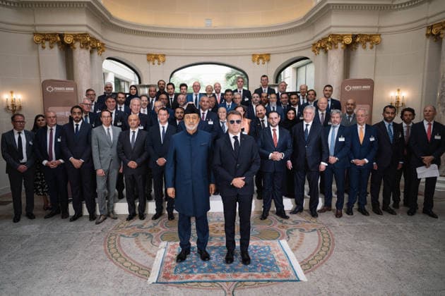 French President Emmanuel Macron (right) and Sultan Haitham bin Tarik of Oman pose during a meeting with business leaders in Paris, France, on June 29, 2026. Grégoire Campione Pool Bestimage French President Emmanuel Macron and Oman’s Sultan Haitham bin Tarik pose during a meeting with business leaders in Paris, France, on June 29, 2026. Paris, France  Copyright: xGrÃ goirexCampione Pool BestimagexGrÃ goirexCampione Pool Bestimagex